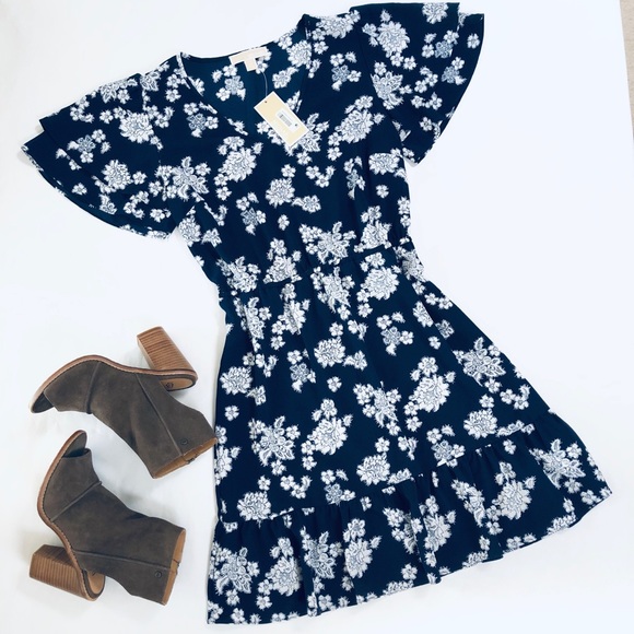 MICHAEL Michael Kors Dresses & Skirts - ❌SOLD❌Michael Kors TOSSED FIT & FLARE DRESS